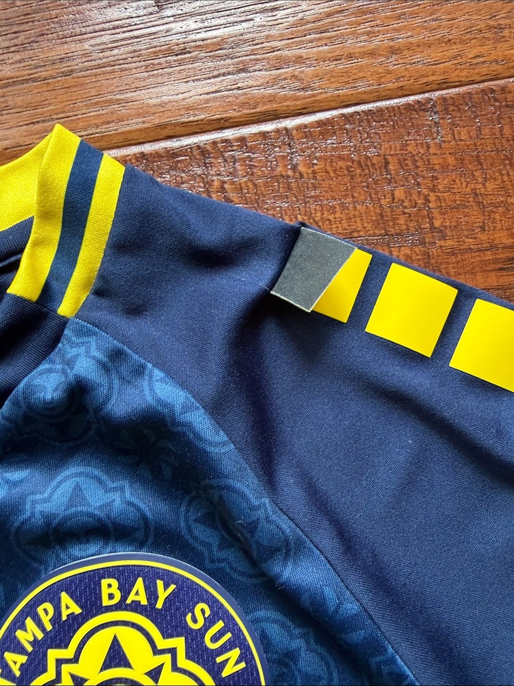 Tampa Bay Sun Football Club Capelli of New York Kids Soccer Jersey, size 6-7 - Picture 6 of 6